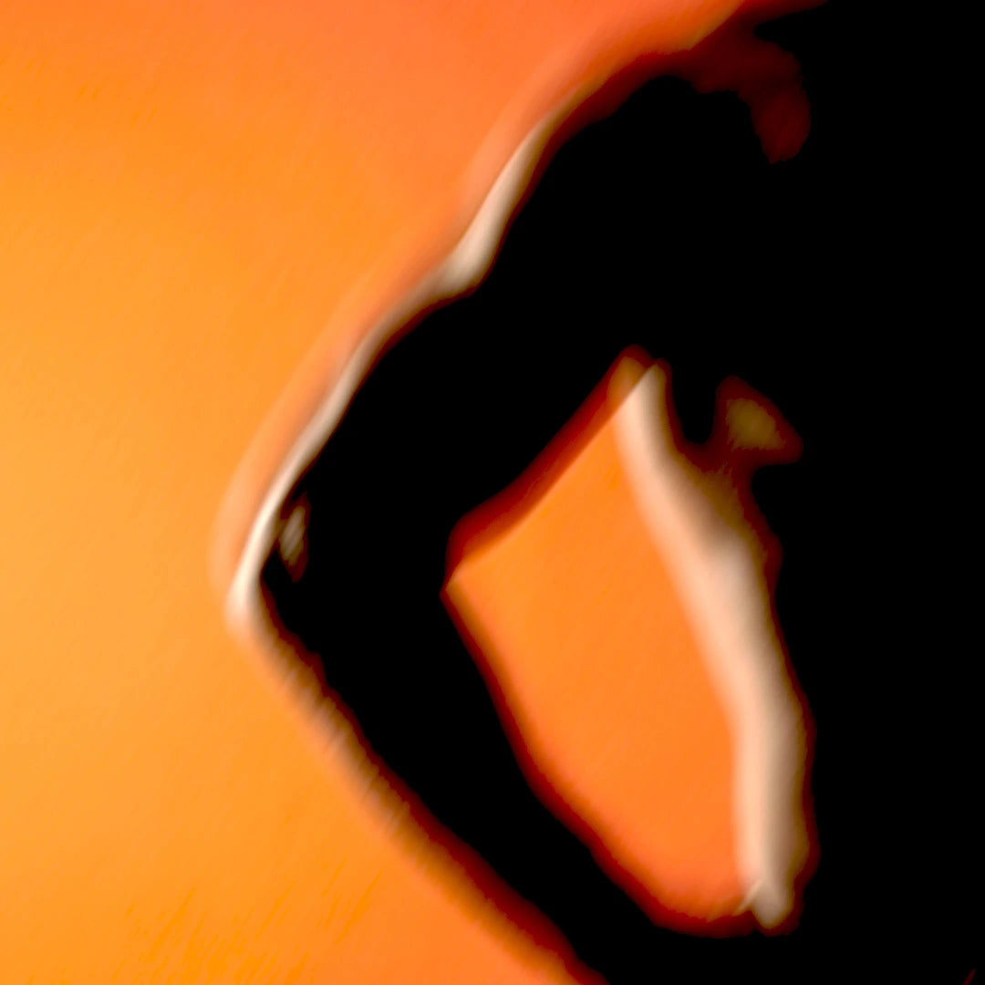 Stark abstrahierte, kontrastreiche Silhouette eines angewinkelten, muskulösen Arms vor einem leuchtend orangefarbenen Hintergrund mit dynamischen Bewegungsunschärfen.